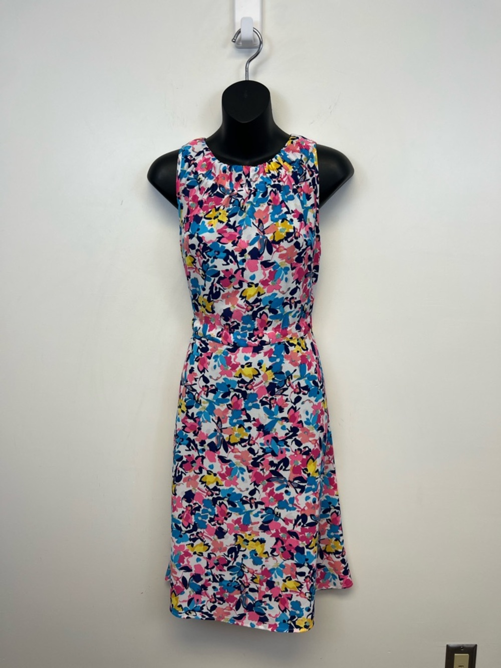 Juicy Couture Women's Pink Blue Yellow Floral Print Sleeveless Midi Dress Small